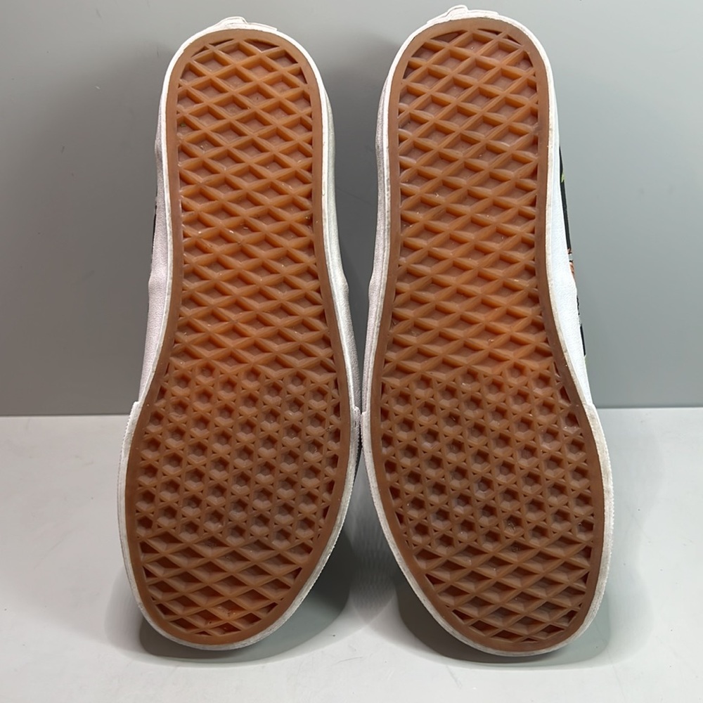 Vans Jungle Book lace up sneakers. Women’s 8. Mens 6.5 unisex. - Picture 12 of 12